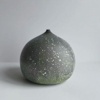 Ваза "В ожидании весны"