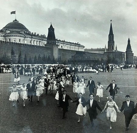 Выпускники