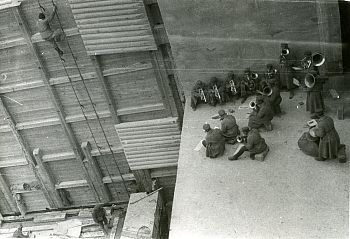 Оркестр перед открытием Беломорканала